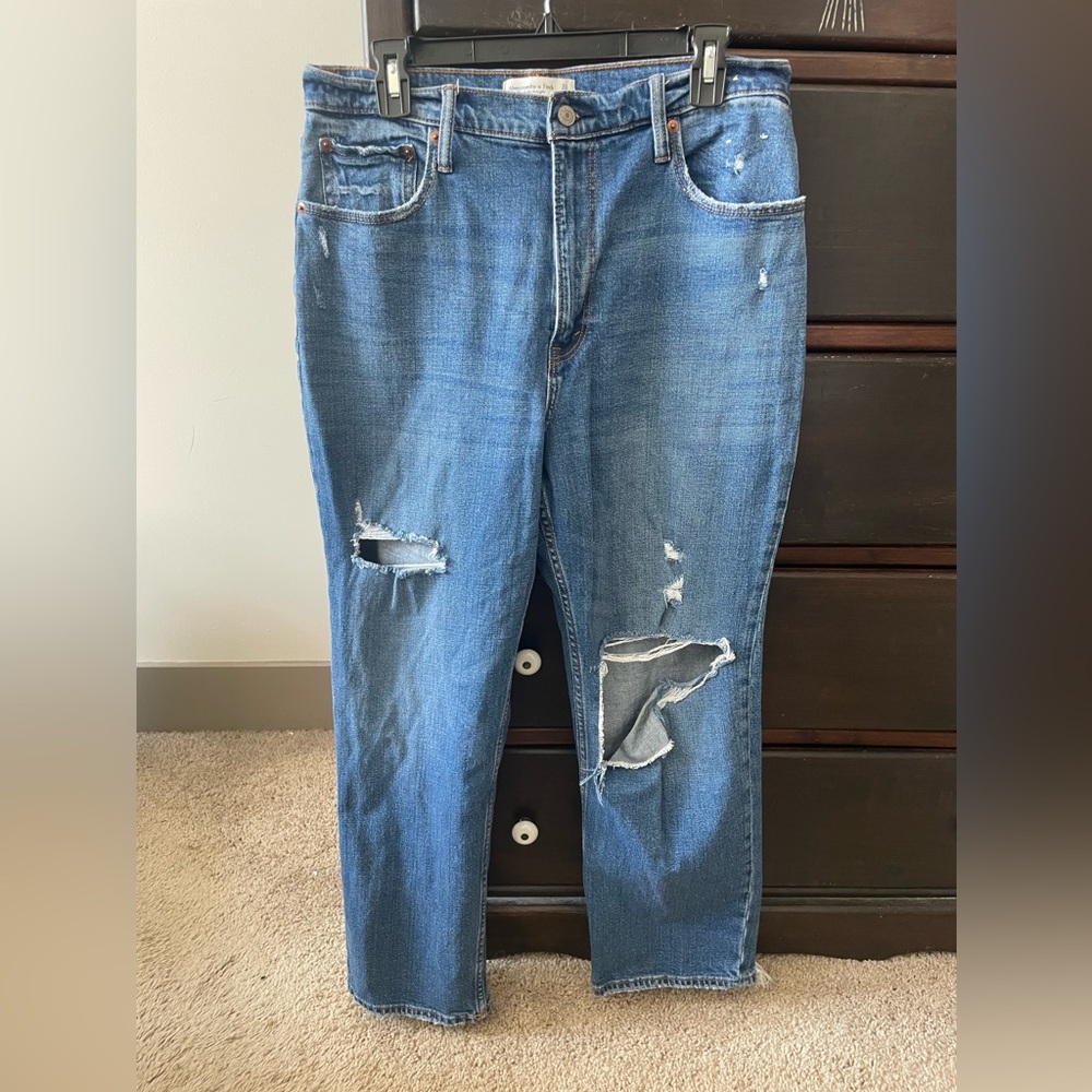 Size 31/12 Abercrombie & Fitch Ankle Straight, Ultra High Rise jeans